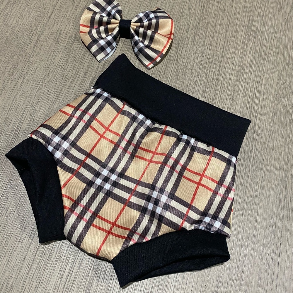 Bummies wirh matching bow